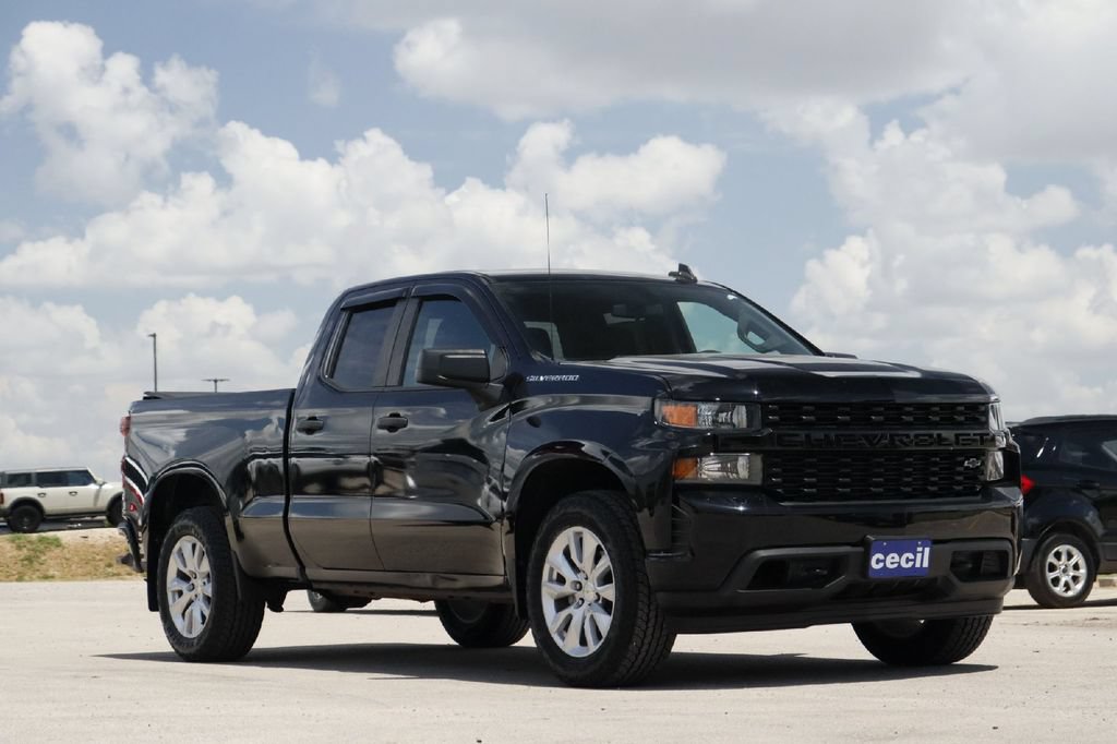Used 2021 Chevrolet Silverado 1500 Custom AWD/4WD image 27