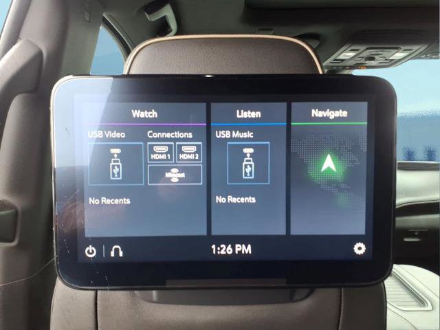 Used 2021 GMC Yukon SLT w/ SLT Premium Package image 18