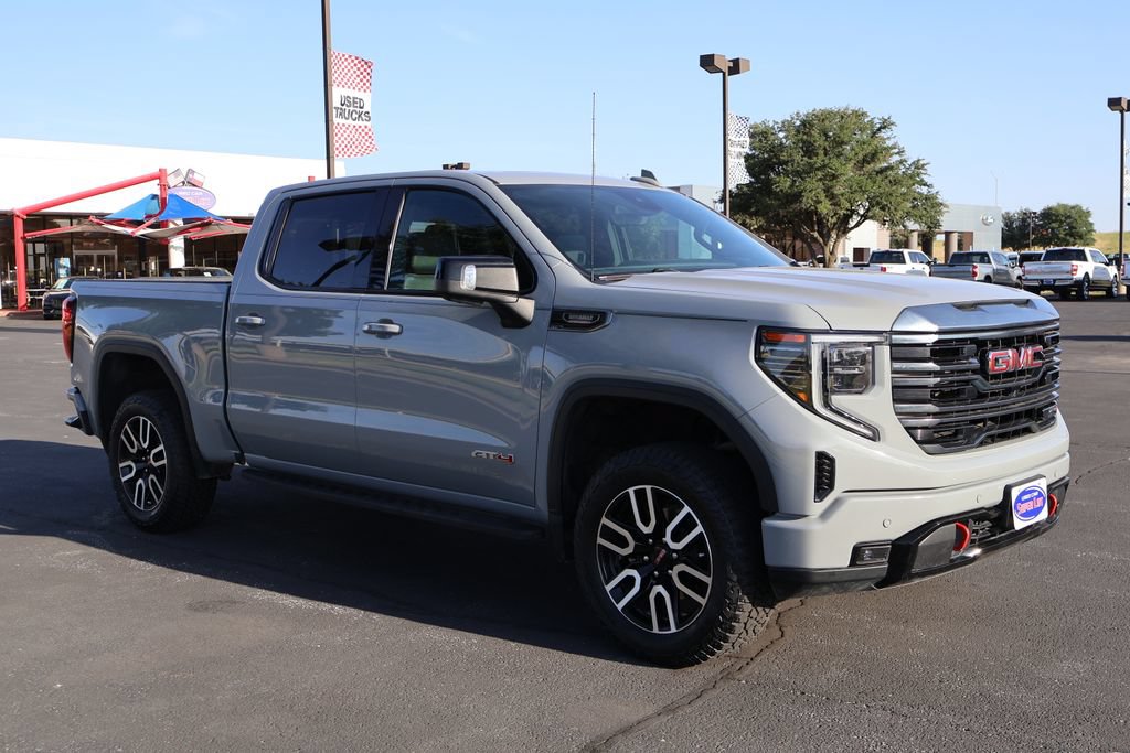 Used 2024 GMC Sierra 1500 AT4 w/ Technology Package AWD/4WD image 15