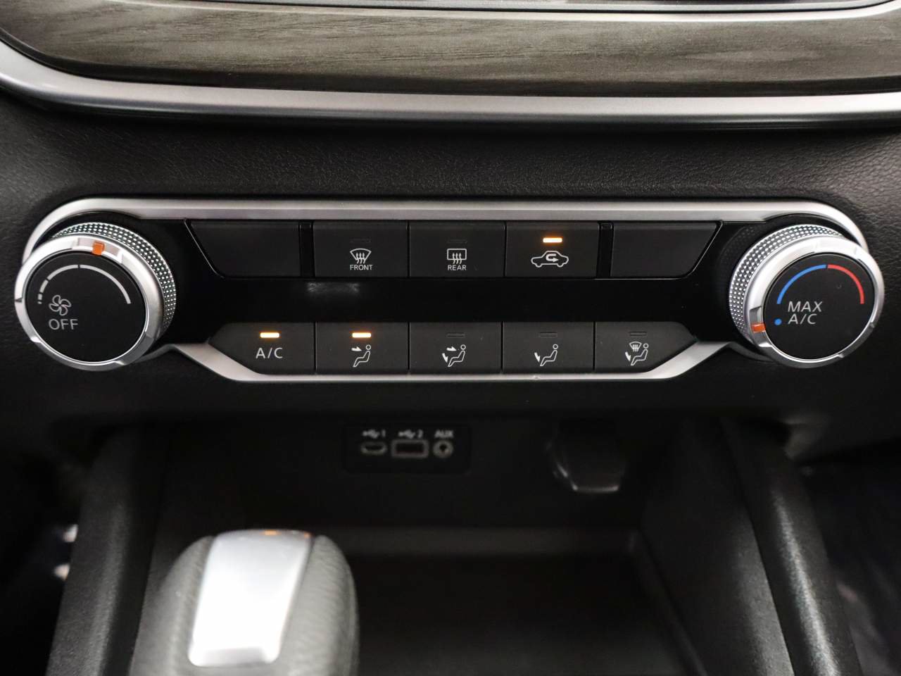 Used 2025 Nissan Altima 2.5 SV FWD image 11