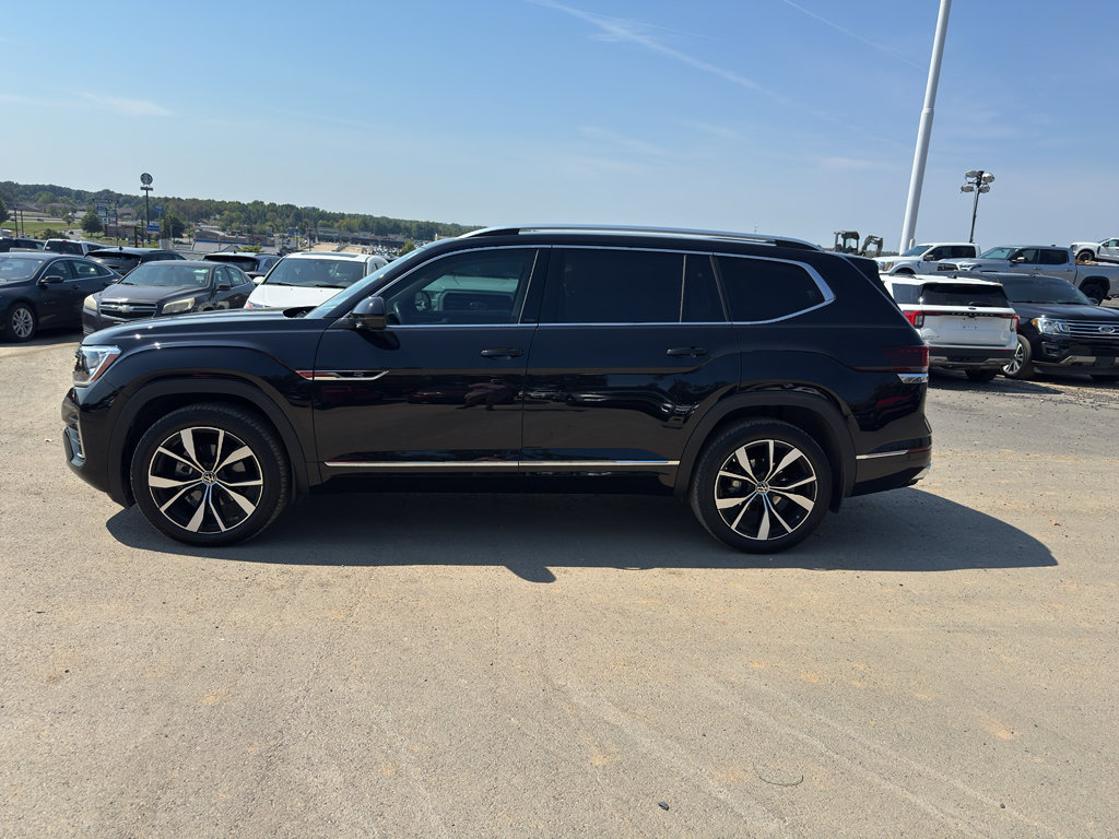 Used 2025 Volkswagen Atlas SEL Premium R-Line AWD/4WD image 8