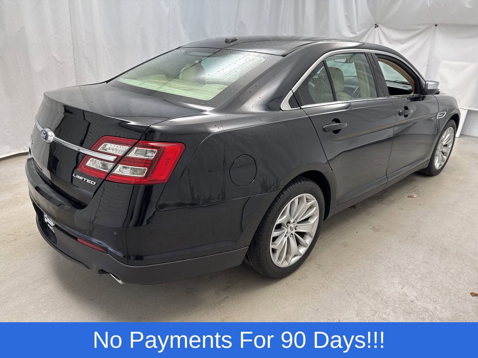 Certified 2018 Ford Taurus Limited image 2
