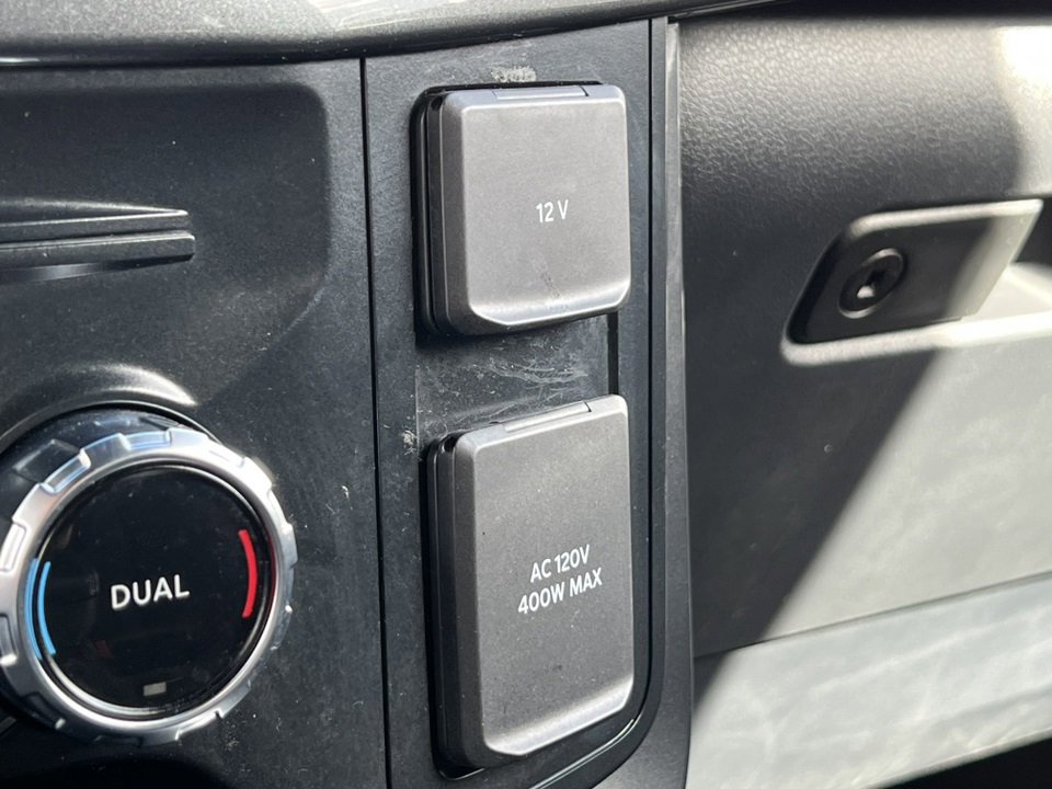 Certified 2022 Ford F150 XLT w/ Equipment Group 302A High image 33