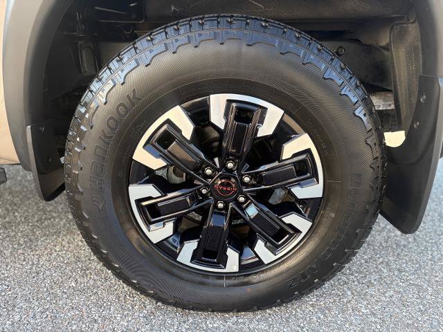 Used 2022 Nissan Frontier PRO-4X w/ Off-Road Protection Package AWD/4WD image 32