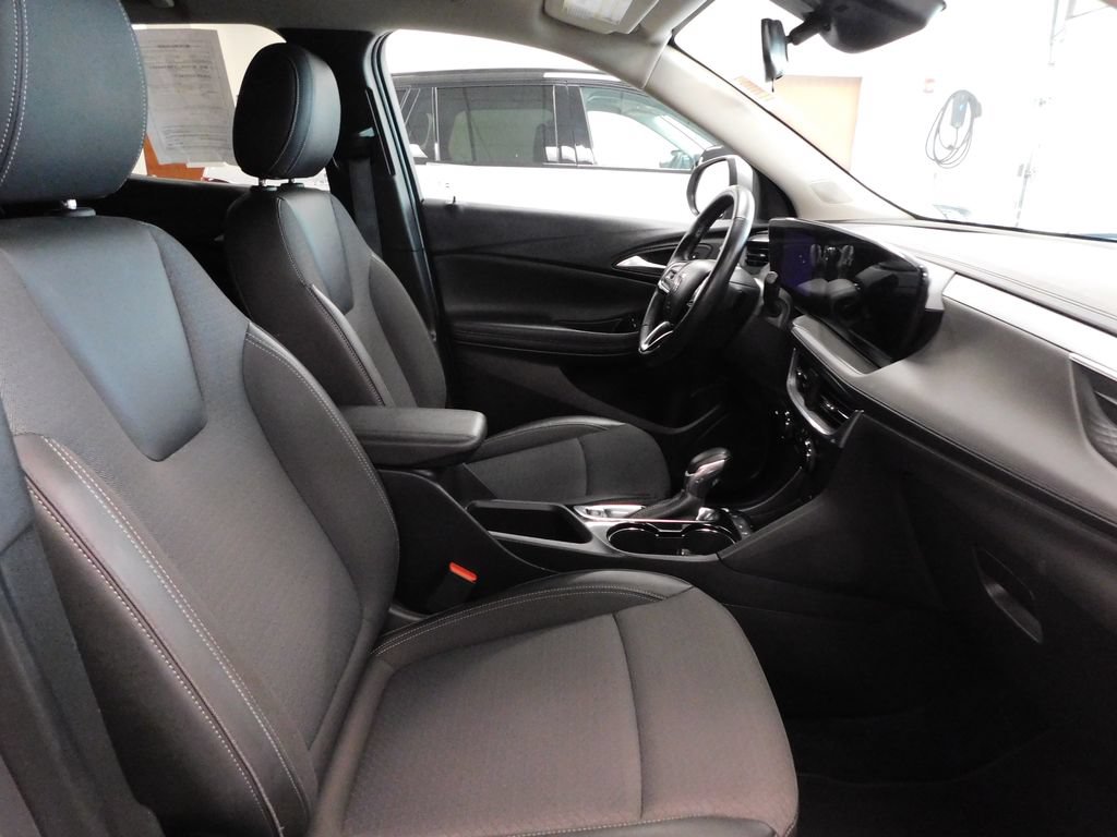 Used 2025 Buick Encore GX Preferred FWD image 51
