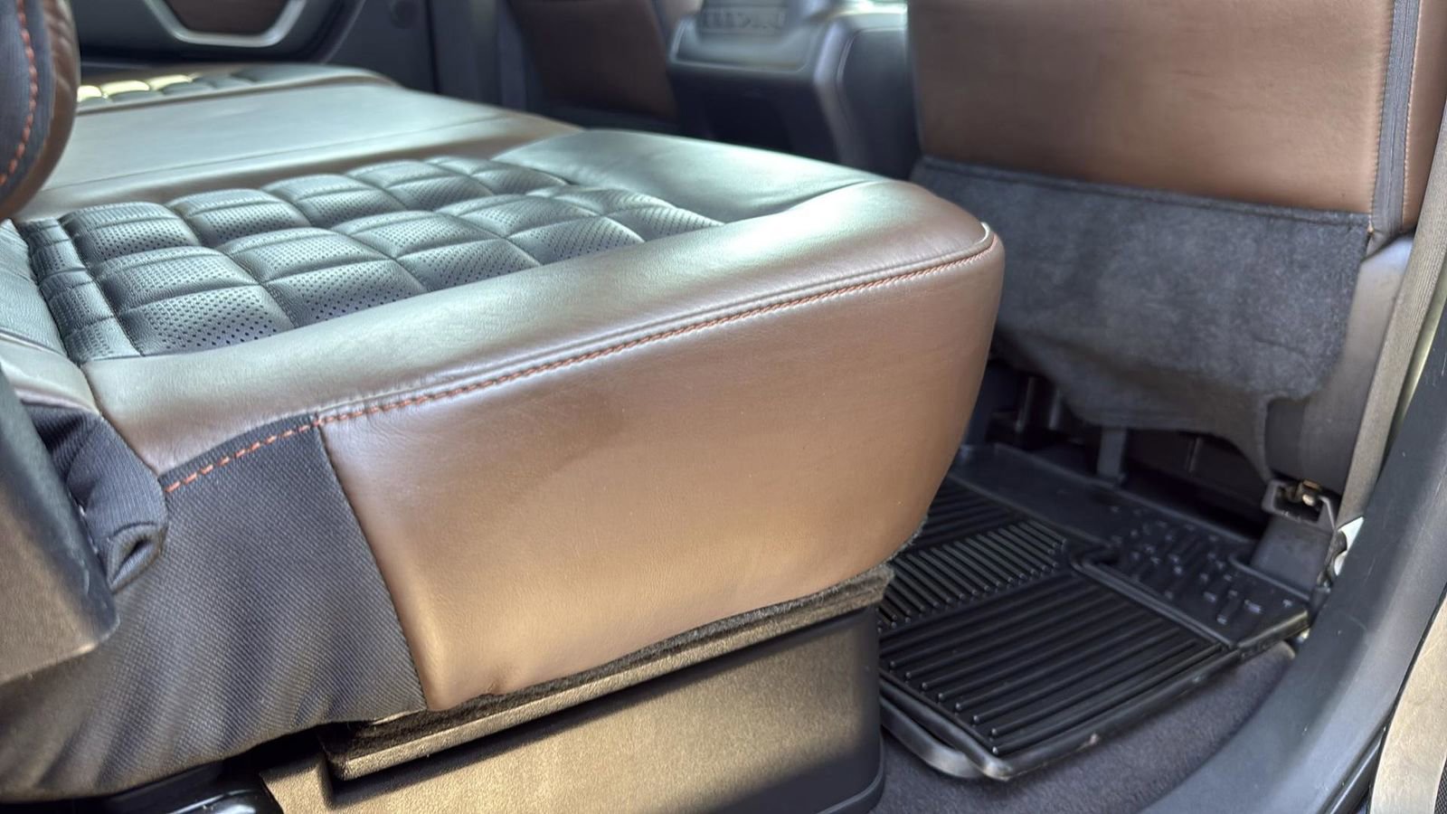 Used 2017 Nissan Titan Platinum Reserve image 23