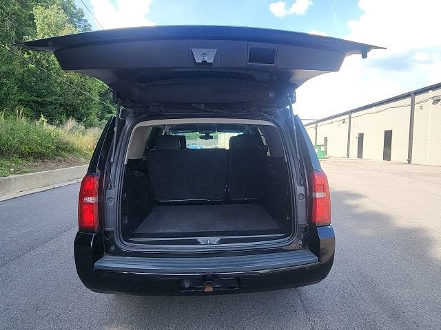 Used 2019 Chevrolet Tahoe LS RWD image 4