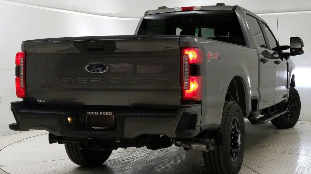 Certified 2024 Ford F250 XL w/ STX Appearance Package AWD/4WD image 4