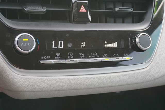 Used 2024 Toyota Corolla LE FWD image 25