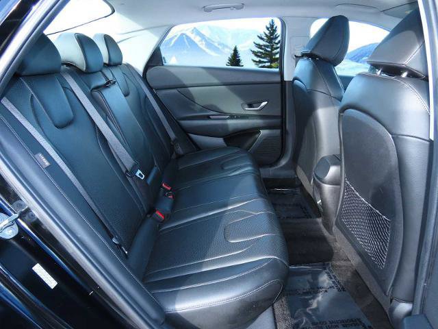 Used 2024 Hyundai Elantra Limited image 22