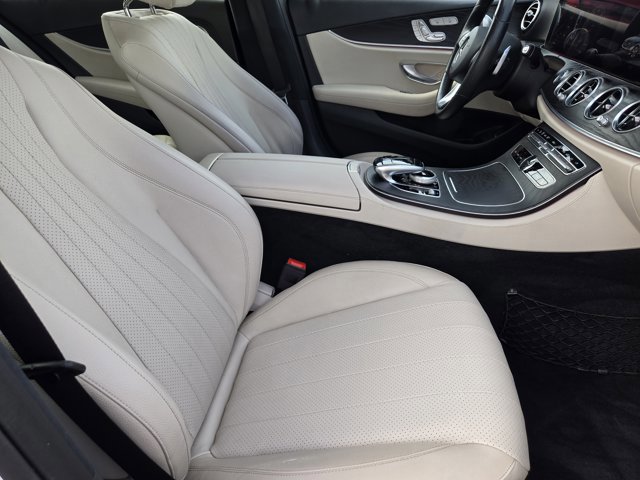 Used 2018 Mercedes-Benz E 300 4MATIC w/ Premium 2 Package image 12