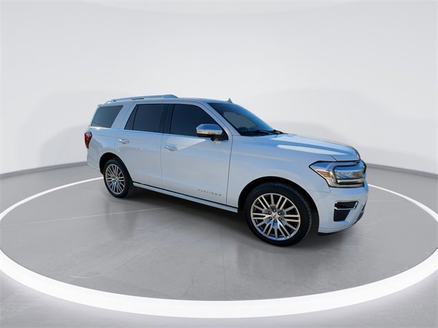Certified 2022 Ford Expedition Platinum image 2