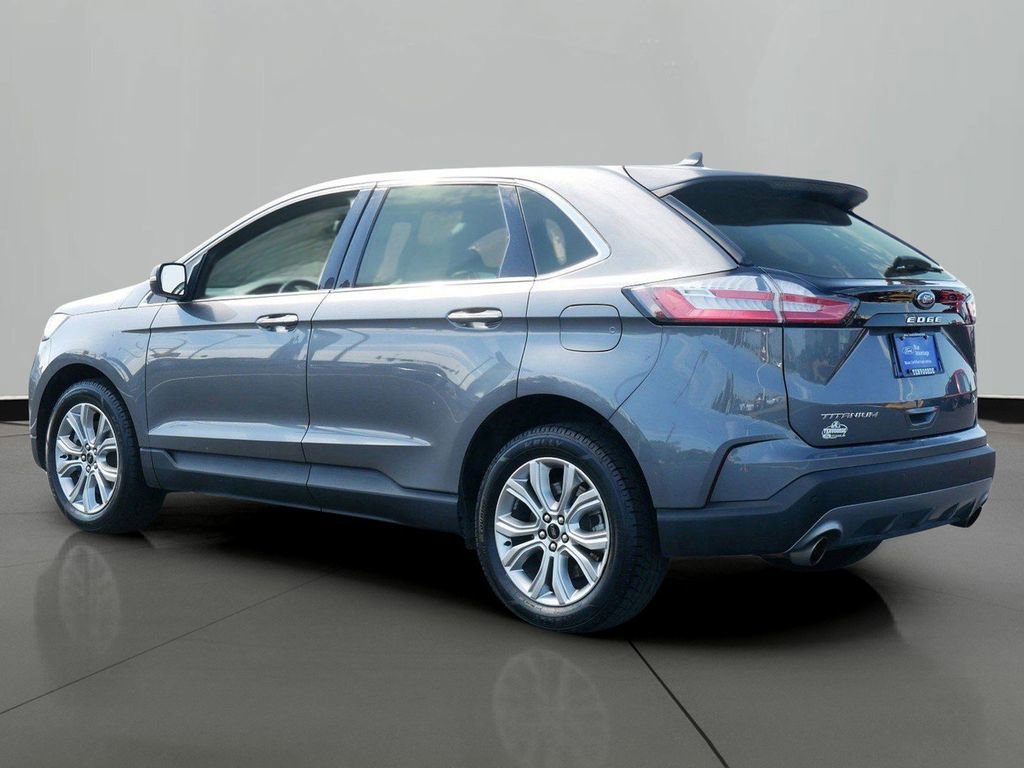 Certified 2024 Ford Edge Titanium image 2