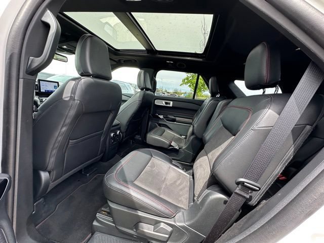 Certified 2023 Ford Explorer ST-Line w/ Class IV Trailer Tow Package AWD/4WD image 16