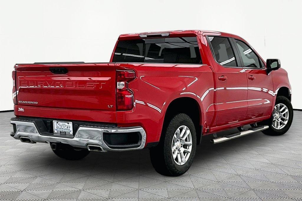 Used 2025 Chevrolet Silverado 1500 LT w/ Z71 Off-Road Package AWD/4WD image 2