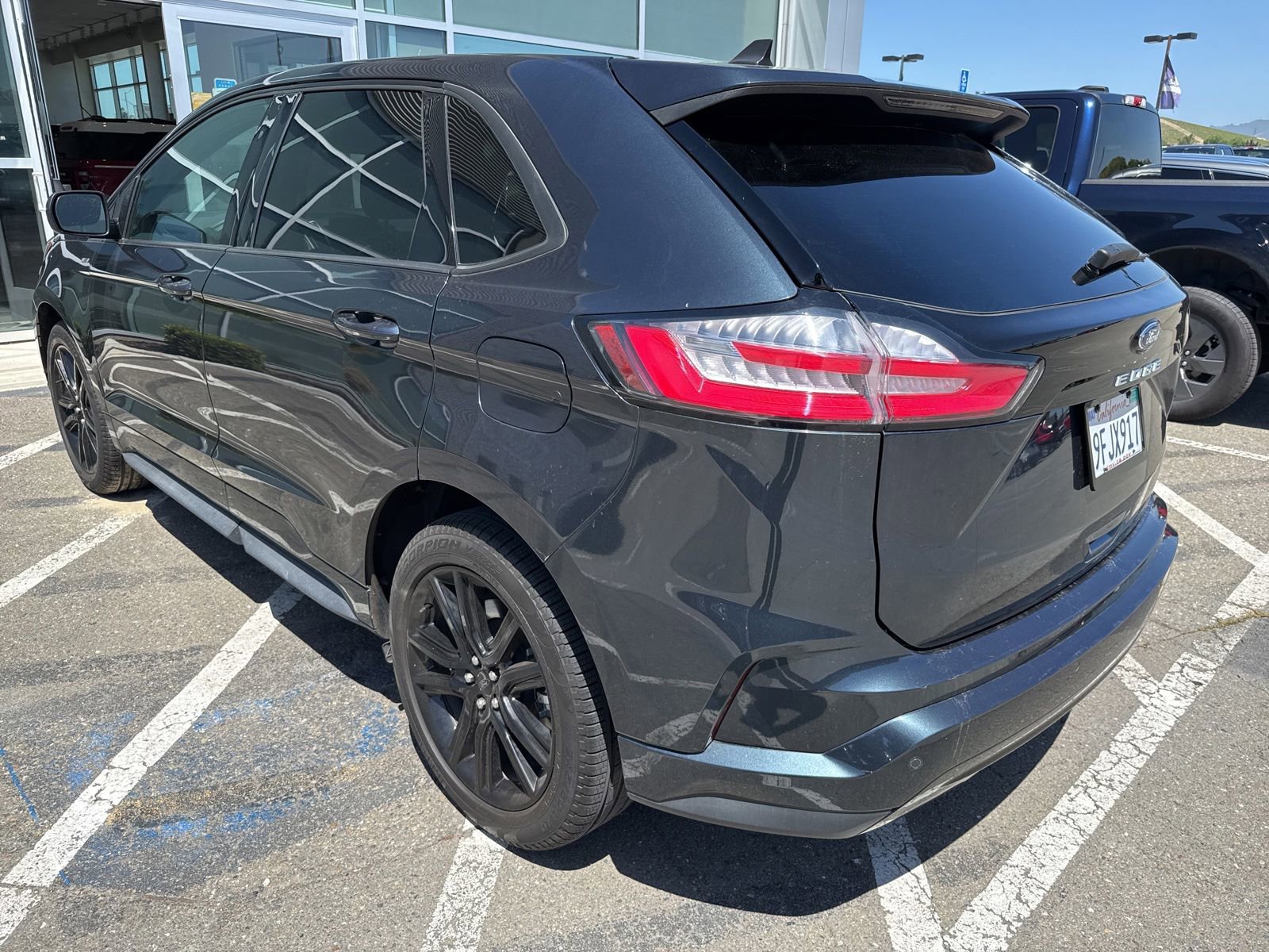 Certified 2023 Ford Edge ST-Line AWD/4WD image 3