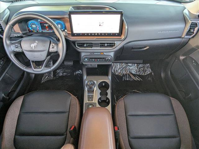 Certified 2025 Ford Bronco Sport Outer Banks w/ Outer Banks Tech Package+ AWD/4WD image 18