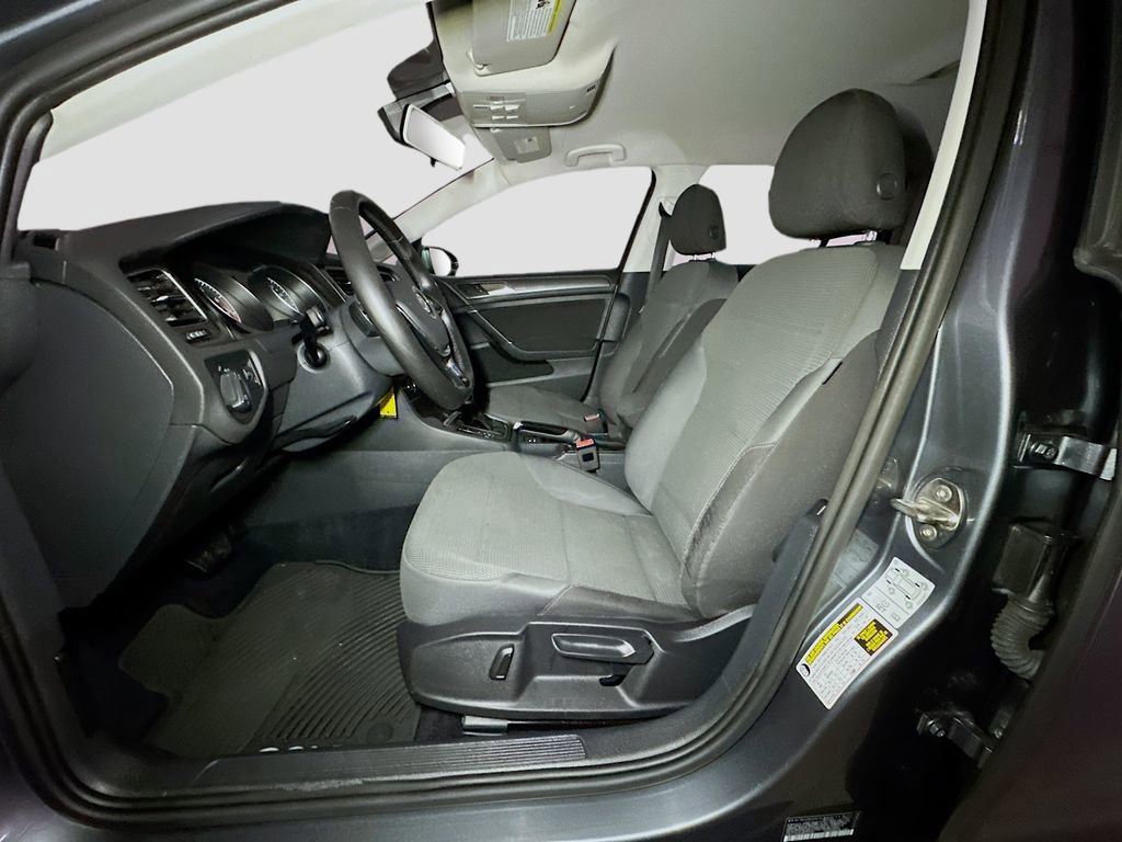 Used 2018 Volkswagen Golf S AWD/4WD image 20