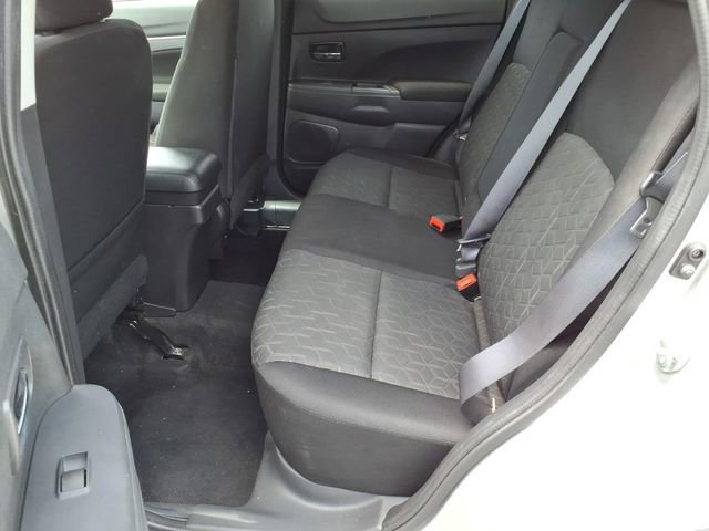 Used 2020 Mitsubishi Outlander Sport ES AWD/4WD image 16