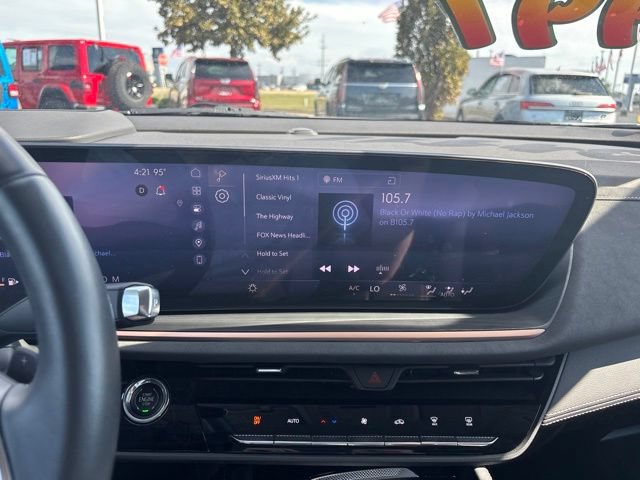 Used 2025 Buick Envision Sport Touring AWD/4WD image 23