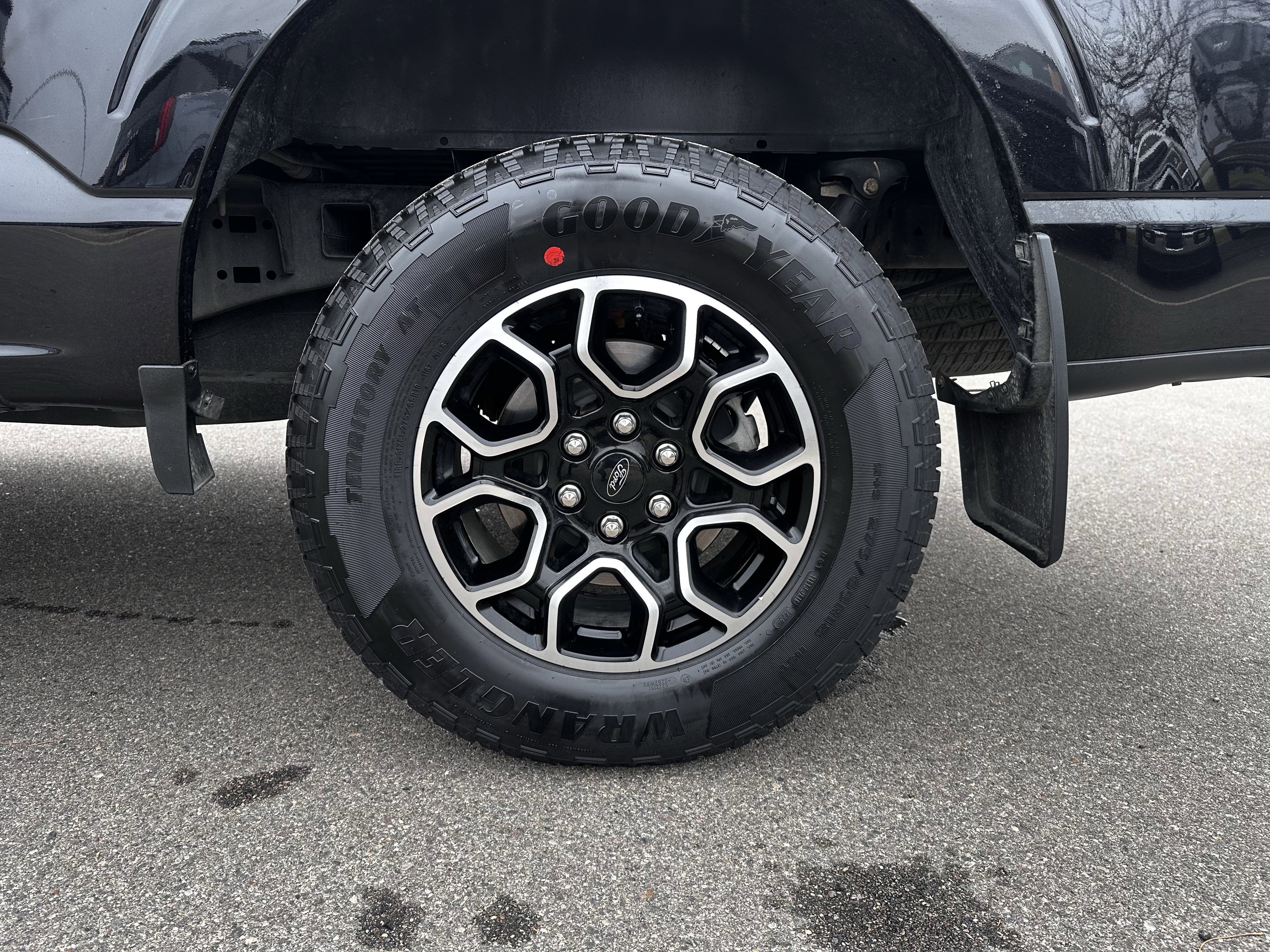 Certified 2022 Ford F150 XLT w/ Equipment Group 302A High image 20