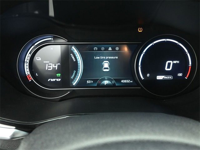 Used 2022 Kia Niro EX image 29