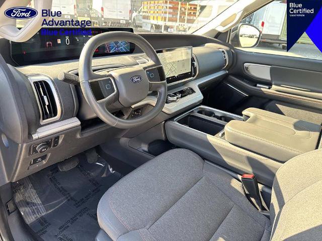 Certified 2025 Ford Expedition Active AWD/4WD image 17