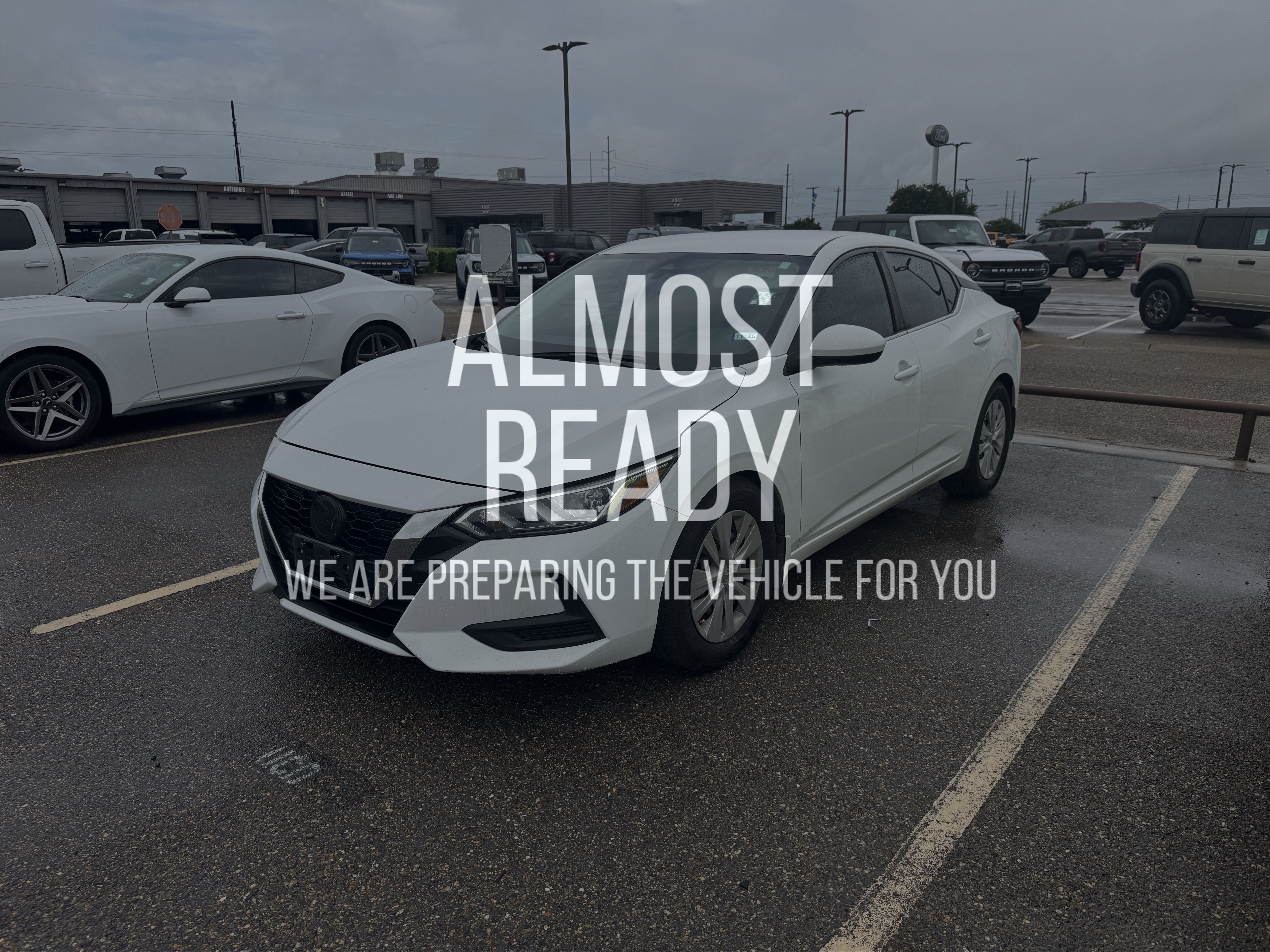 Used 2022 Nissan Sentra S FWD image 2