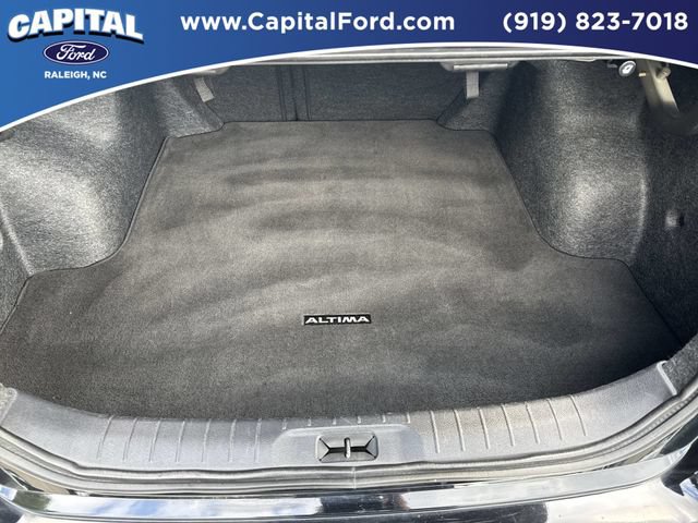 Used 2025 Nissan Altima 2.5 SV FWD image 16