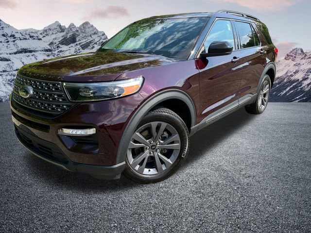 Certified 2023 Ford Explorer XLT w/ Equipment Group 202A image 8