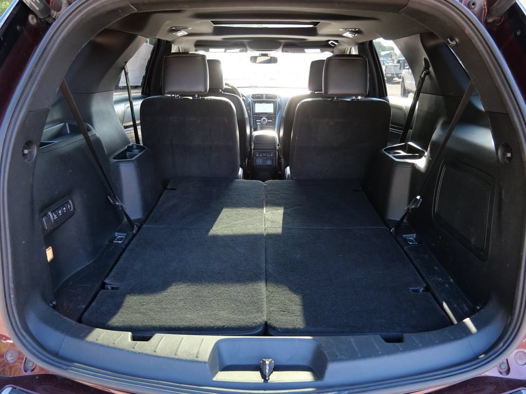 Certified 2018 Ford Explorer Platinum AWD/4WD image 8
