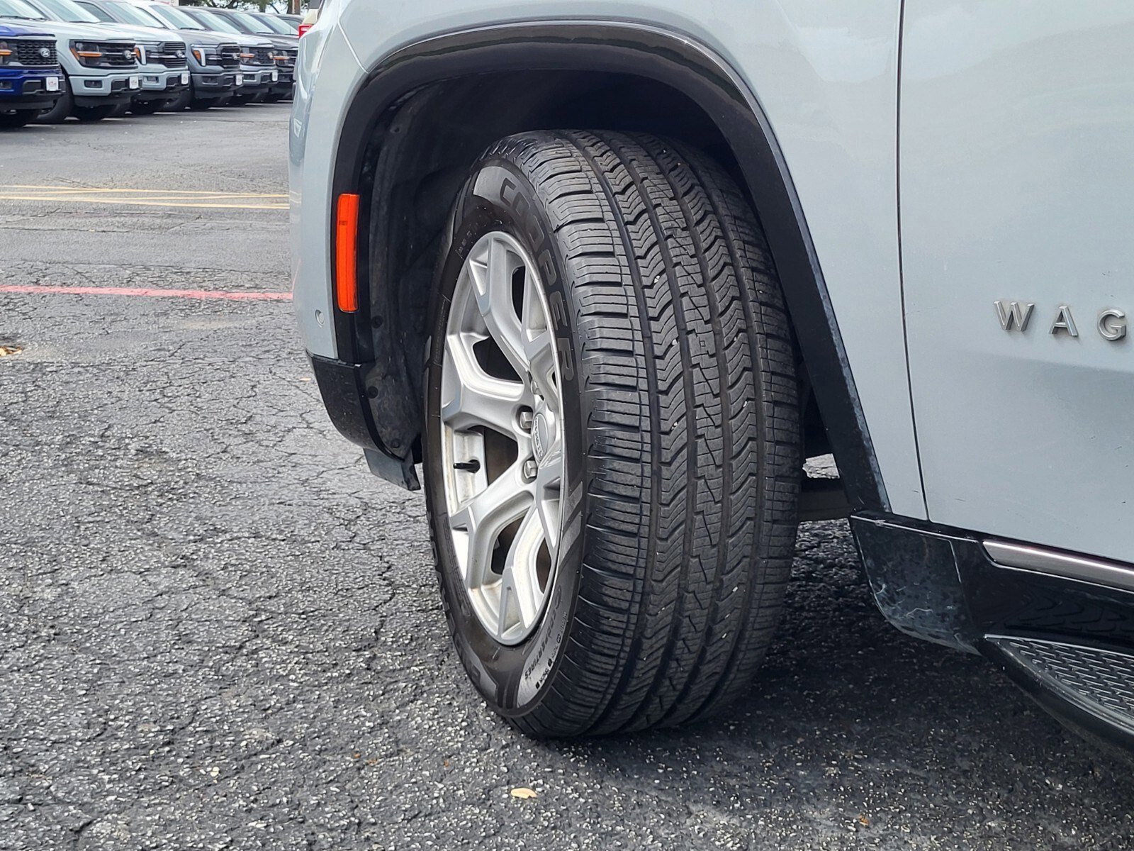 Used 2022 Jeep Wagoneer Series II RWD image 33