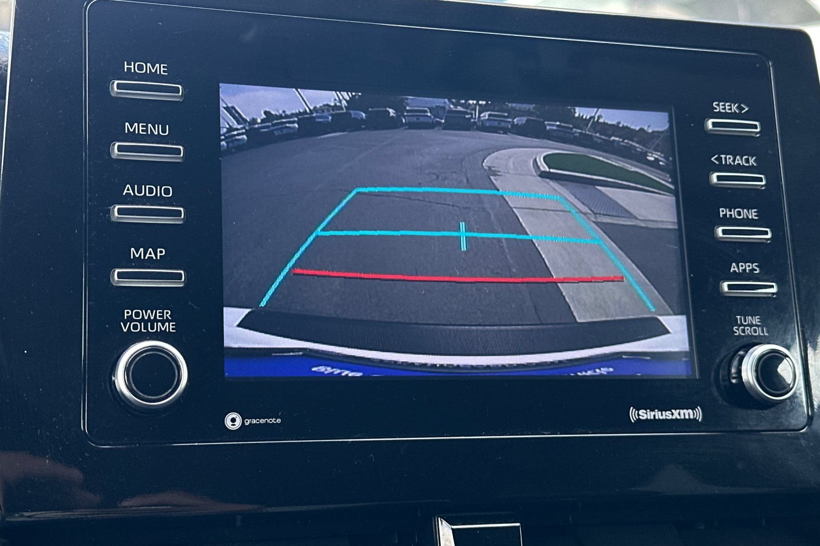 Used 2021 Toyota Camry SE w/ Carpet Mat Package (TMS) FWD image 17