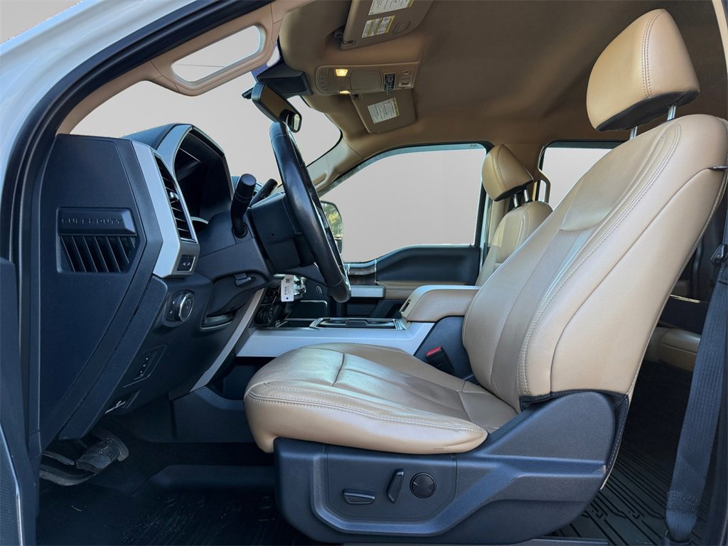 Certified 2022 Ford F250 Lariat w/ Chrome Package image 9