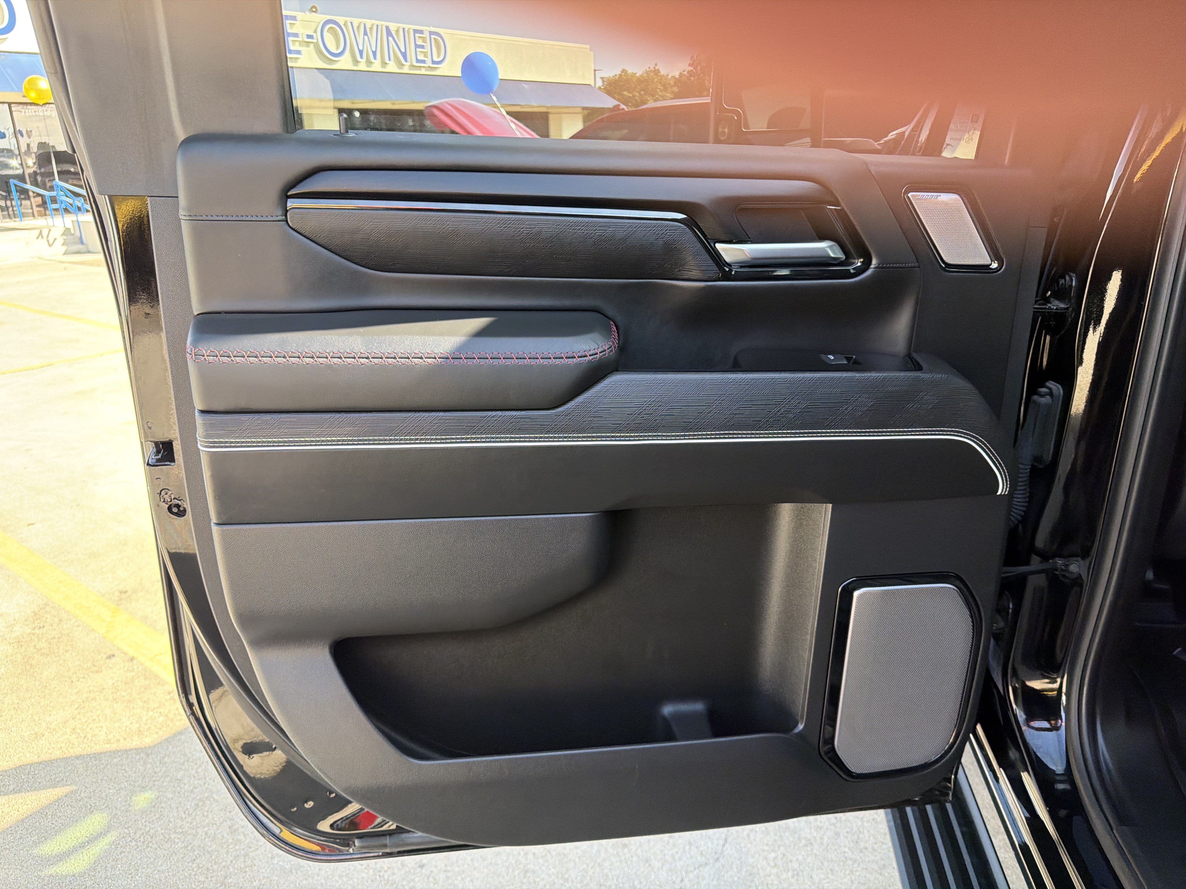 Used 2025 GMC Sierra 2500 AT4X AWD/4WD image 15