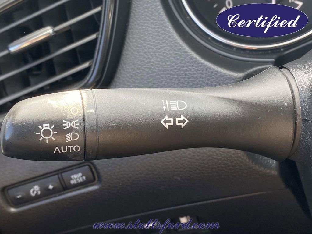 Used 2018 Nissan Rogue SV AWD/4WD image 23