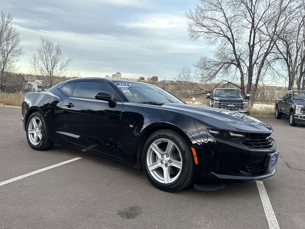 Used 2024 Chevrolet Camaro LT image 7
