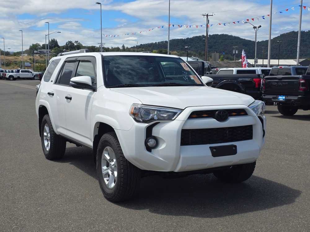 Used 2019 Toyota 4Runner SR5 Premium AWD/4WD image 18