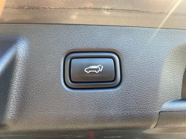 Used 2021 Hyundai Palisade SEL w/ Convenience Package image 12