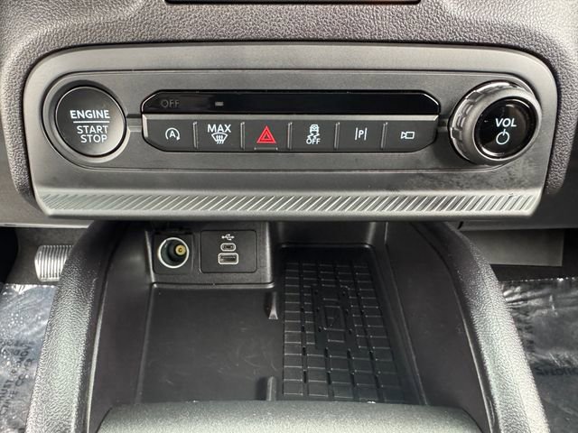 Certified 2025 Ford Bronco Sport Outer Banks w/ Outer Banks Tech Package+ AWD/4WD image 27