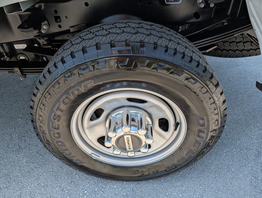 Certified 2025 Ford F350 XL w/ XL Chrome Package AWD/4WD image 32