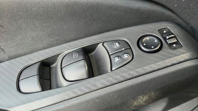 Used 2024 Nissan Altima 2.5 SV FWD image 19