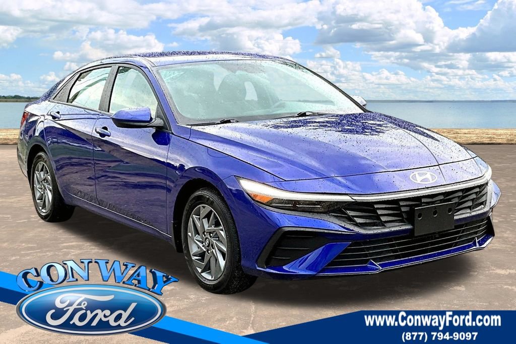 Used 2024 Hyundai Elantra Blue FWD image 1