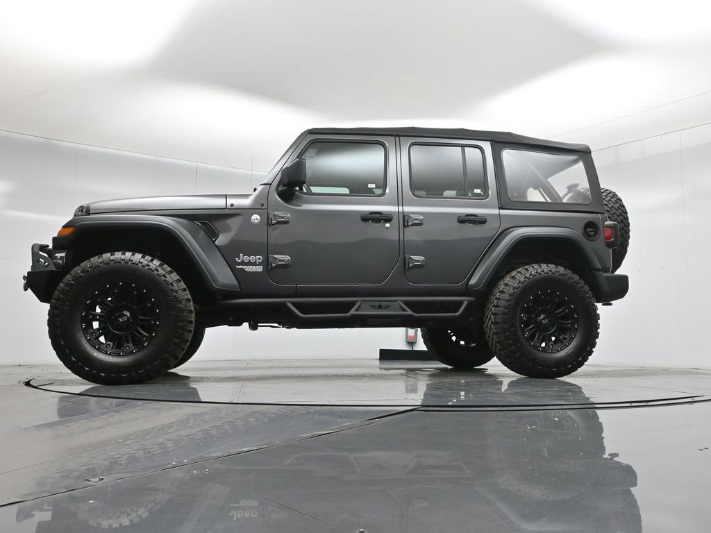 Used 2018 Jeep Wrangler Unlimited Sport image 6
