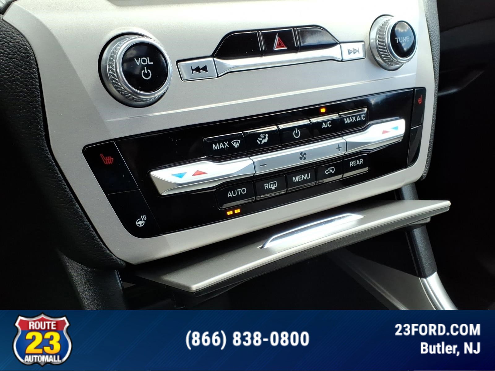 Certified 2024 Ford Explorer XLT w/ Equipment Group 202A AWD/4WD image 19