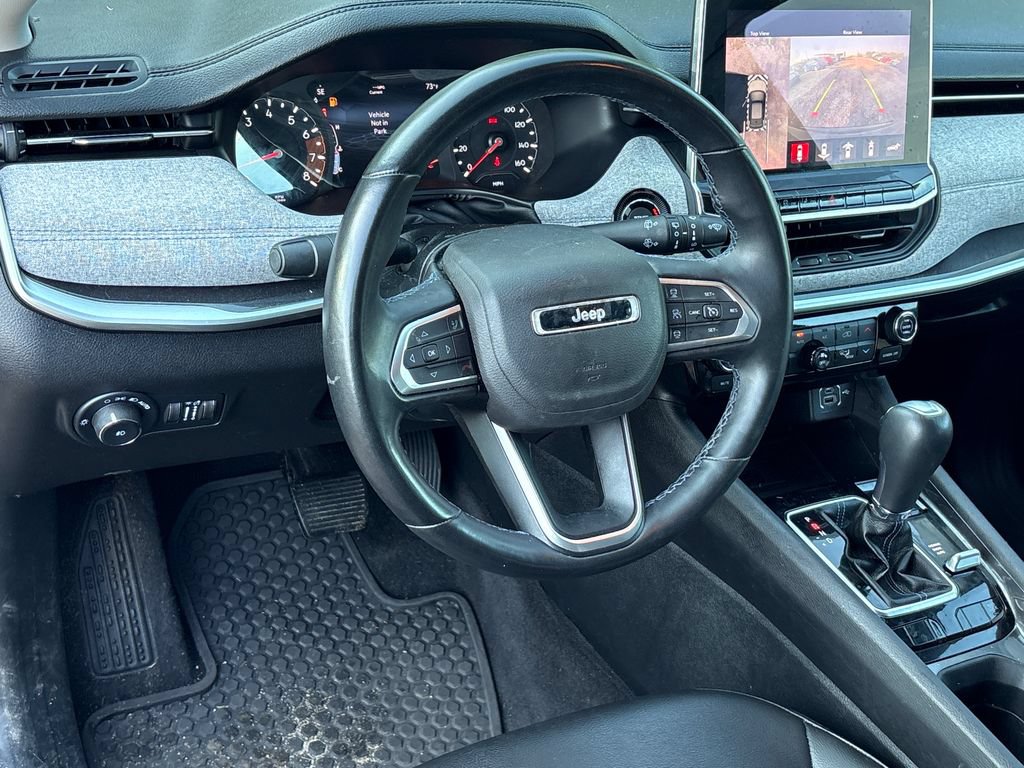 Used 2022 Jeep Compass Latitude w/ Sun and Sound Group AWD/4WD image 12
