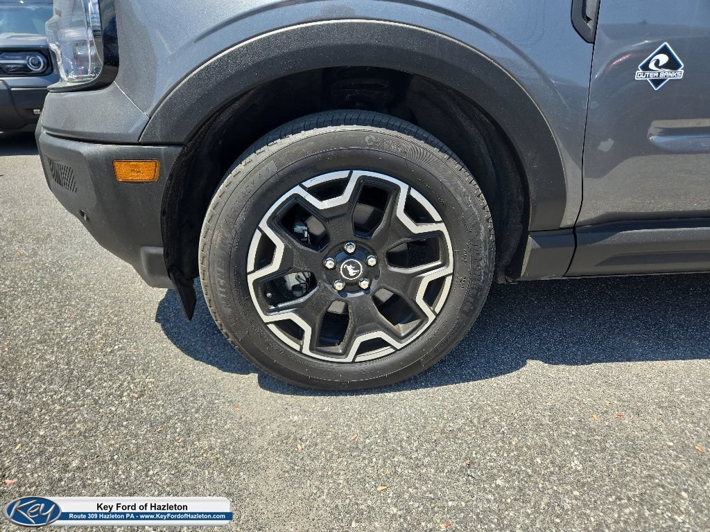 Certified 2025 Ford Bronco Sport Outer Banks w/ Outer Banks Tech Package+ AWD/4WD image 4