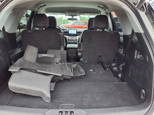 Certified 2024 Ford Explorer XLT w/ Equipment Group 202A AWD/4WD image 23