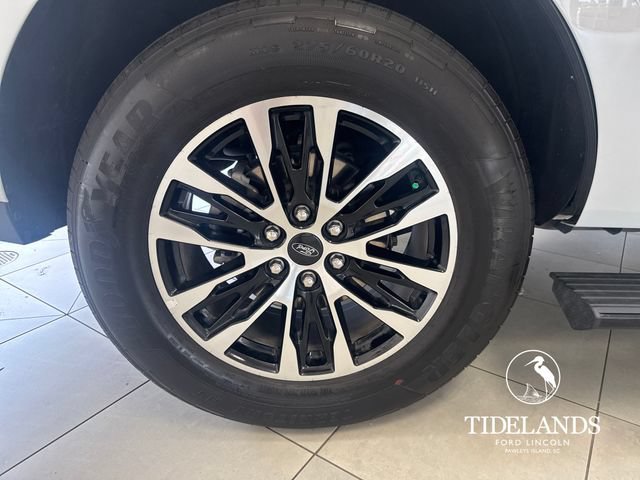 Certified 2025 Ford Expedition Platinum AWD/4WD image 34