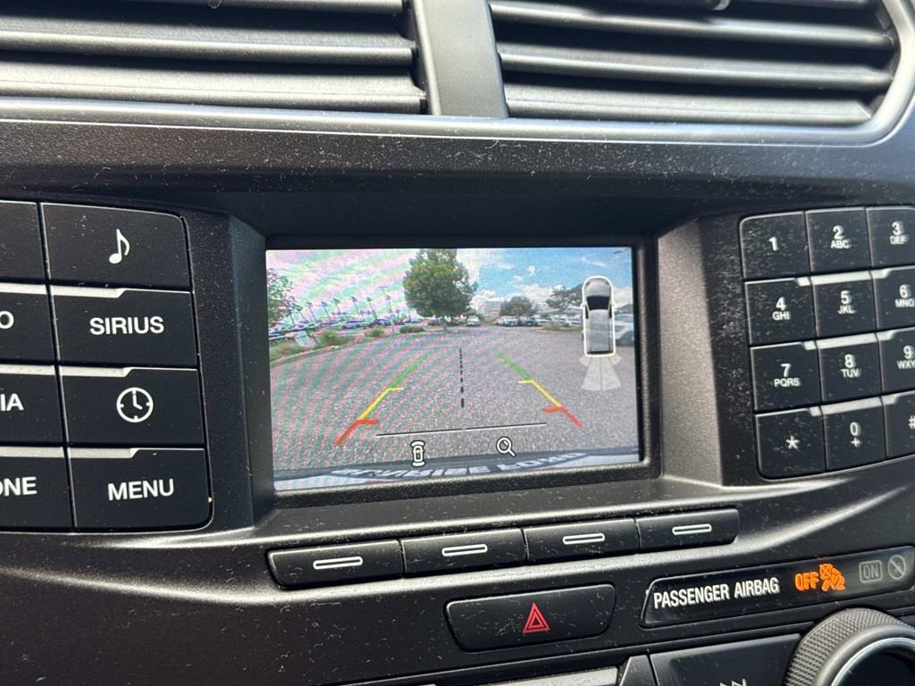 Certified 2018 Ford Explorer XLT FWD image 15